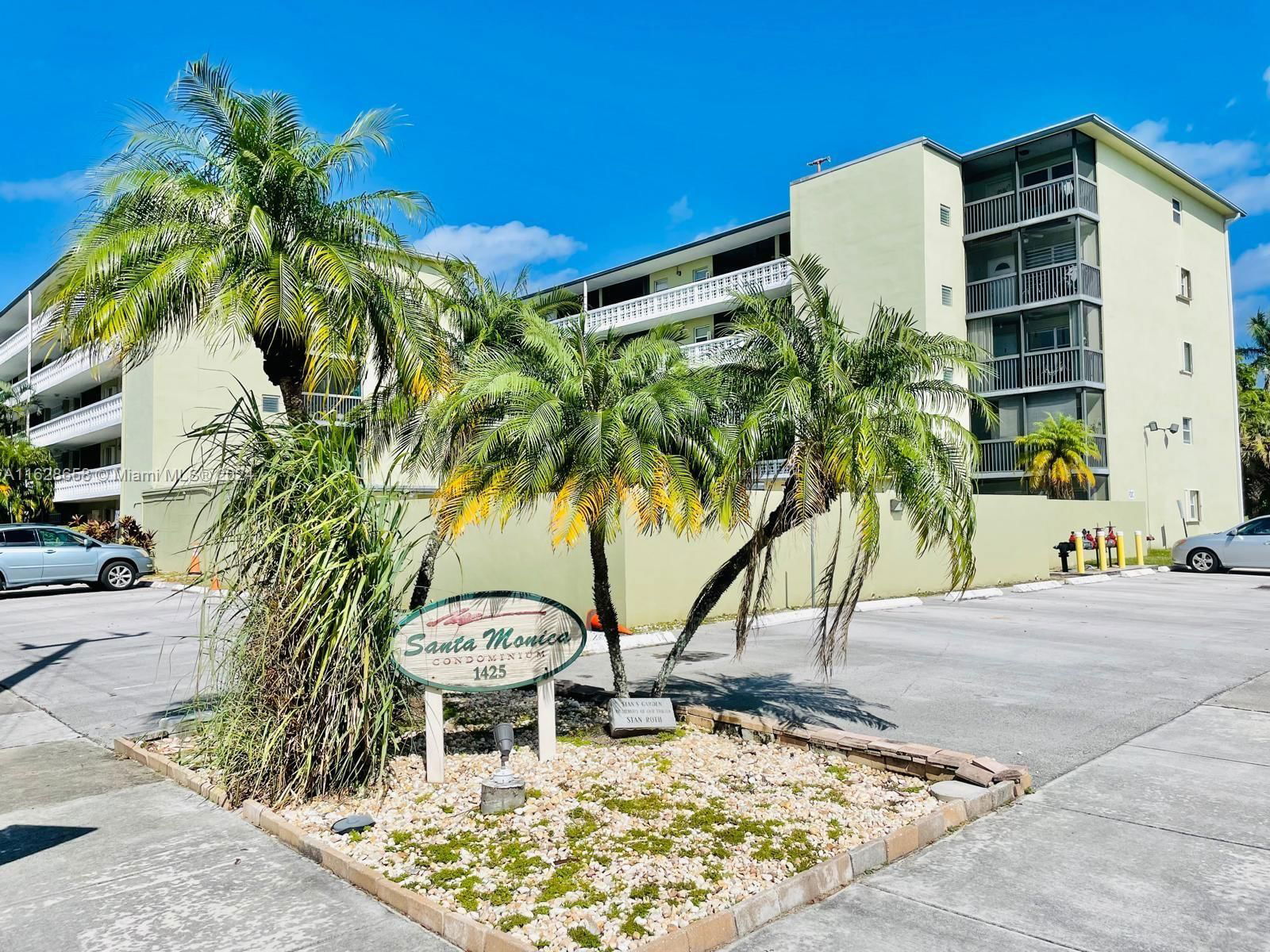 Real estate property located at 1425 Arthur St #107A, Broward County, SANTA MONICA CONDOMINIUM, Hollywood, FL