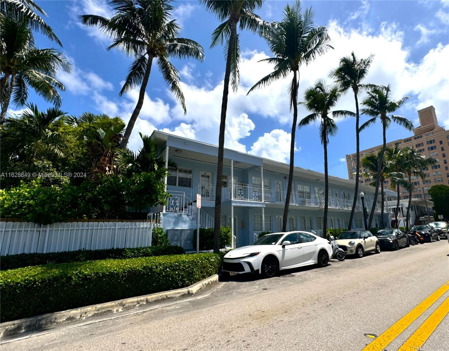 Real estate property located at 635 8th St #106, Miami-Dade County, EIGHT PALMS CONDO, Miami Beach, FL