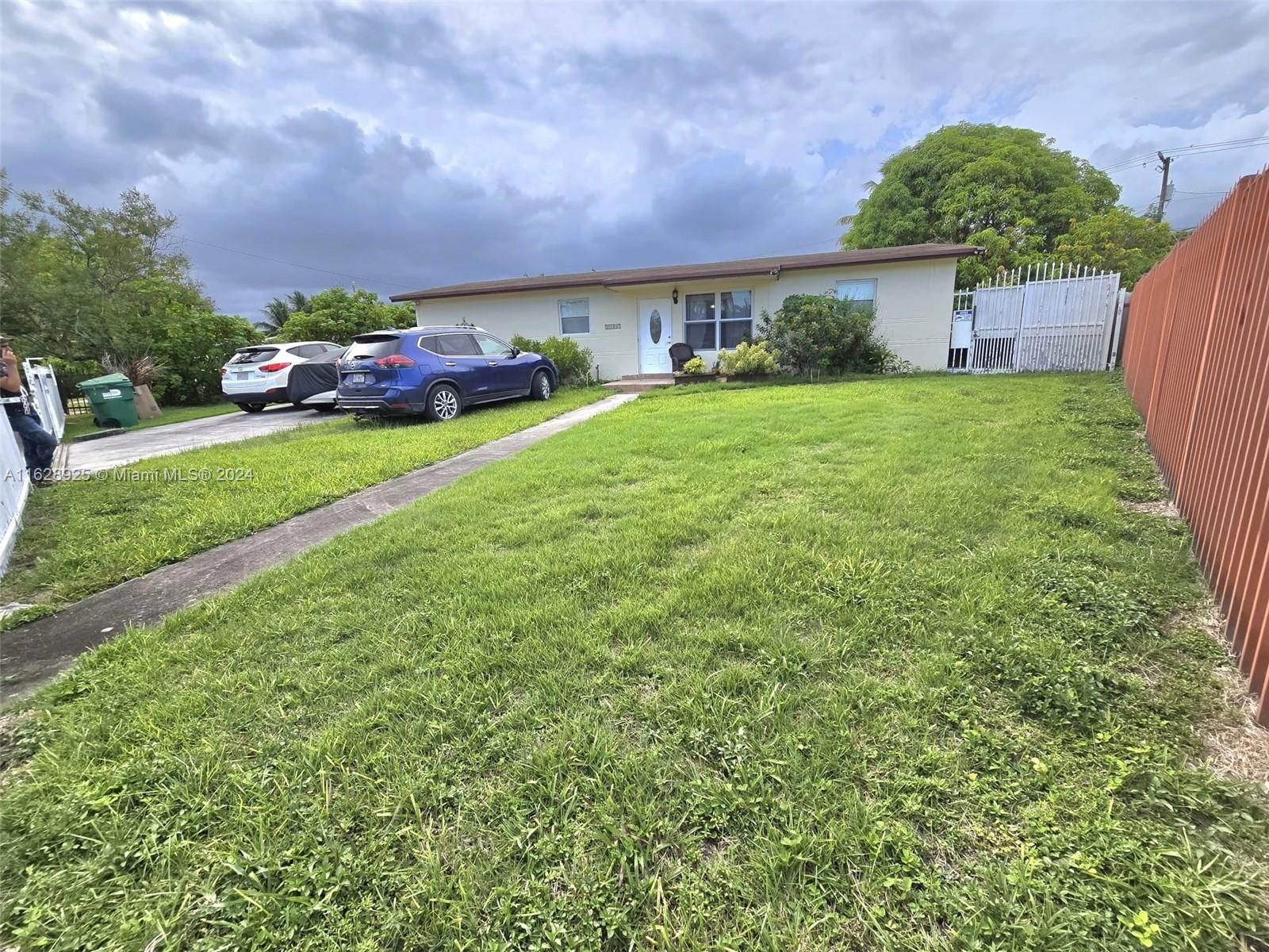 Real estate property located at 11351 186th St, Miami-Dade County, NEW SO MIAMI HEIGHTS SEC, Miami, FL