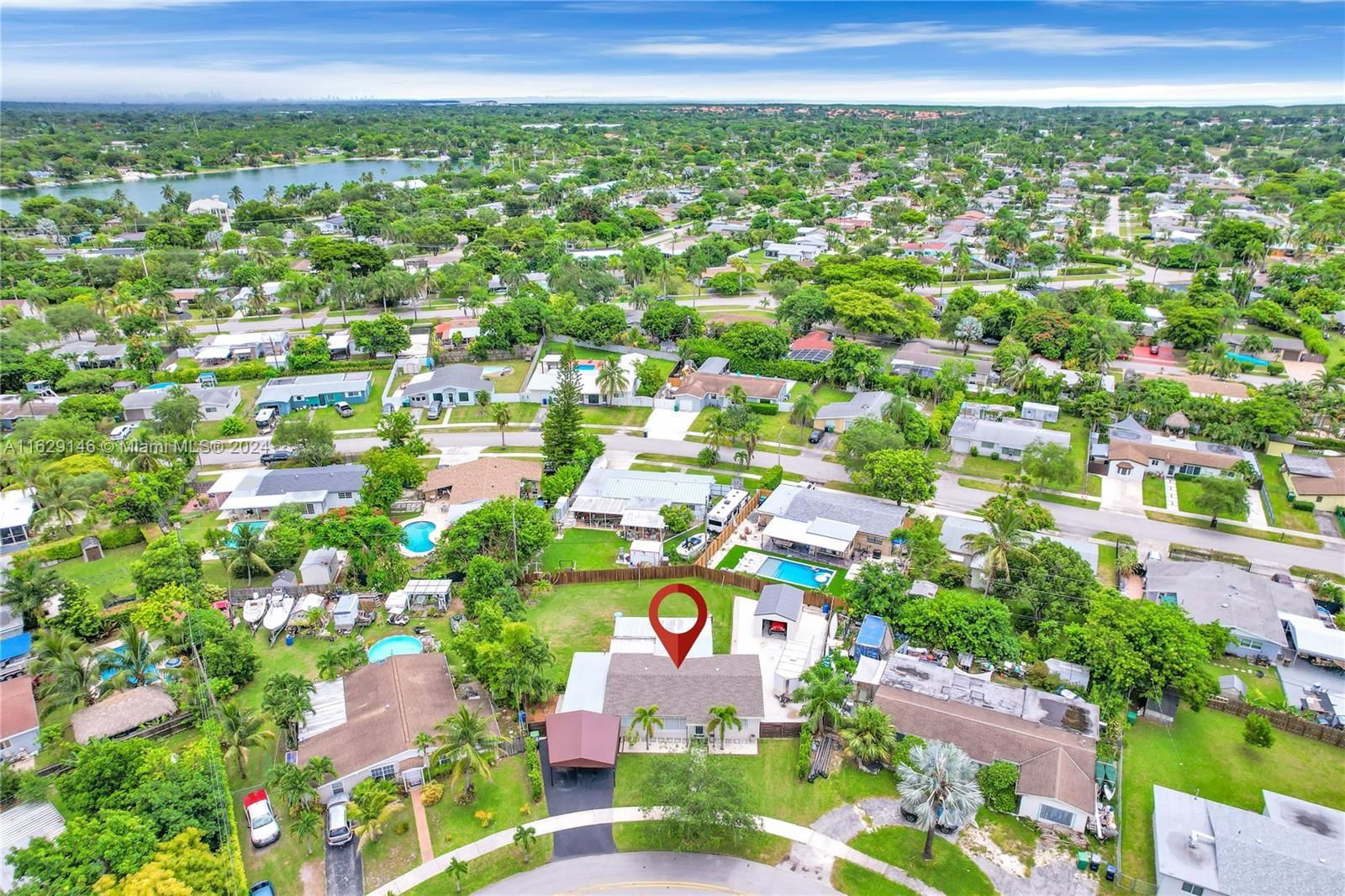 Real estate property located at 19831 Kingston Dr, Miami-Dade County, PINE TREE MANOR SEC 2, Cutler Bay, FL