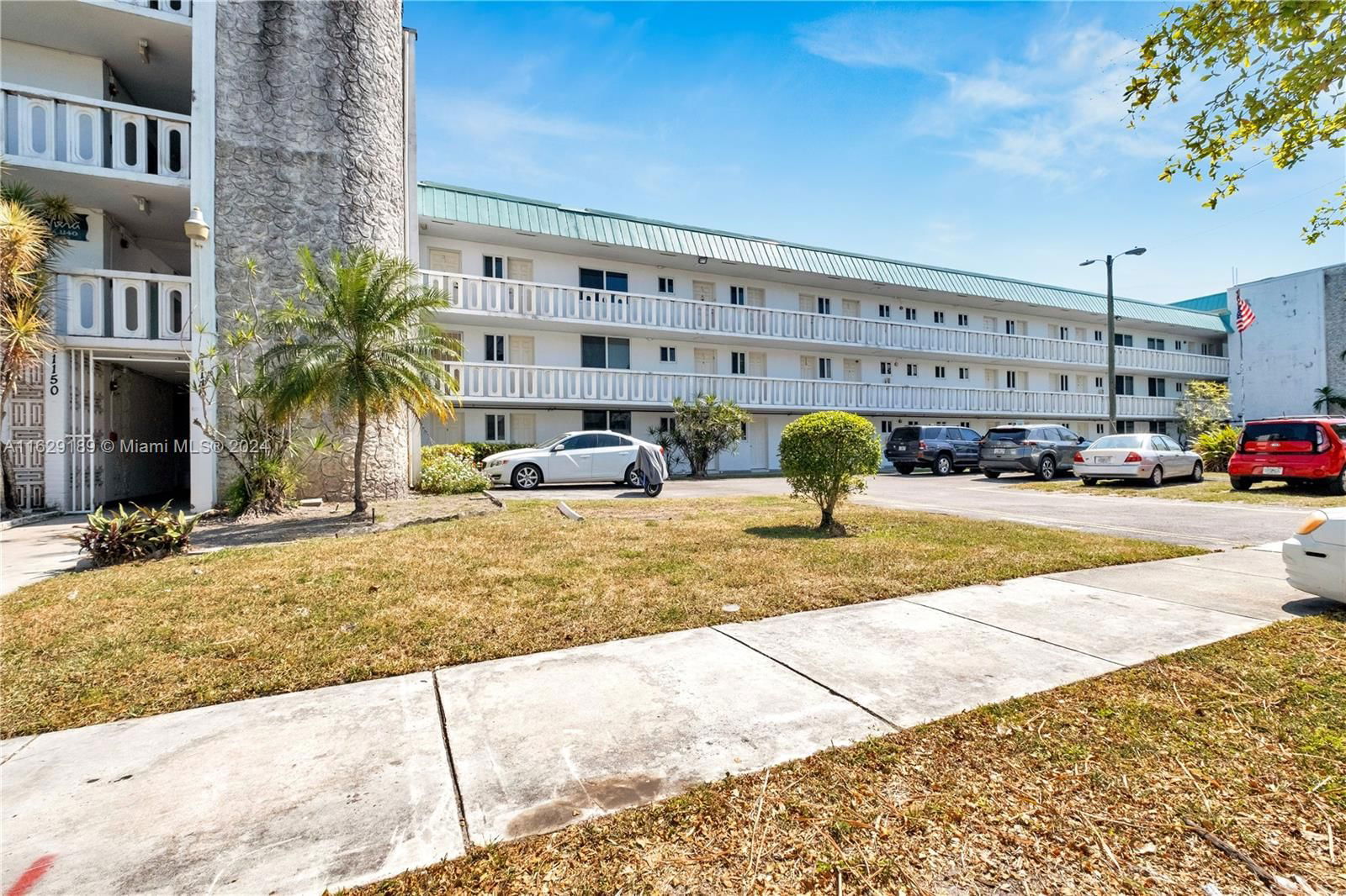 Real estate property located at 1140 191st St D24, Miami-Dade County, RIVIERA CONDOMINIUM APTS, Miami, FL