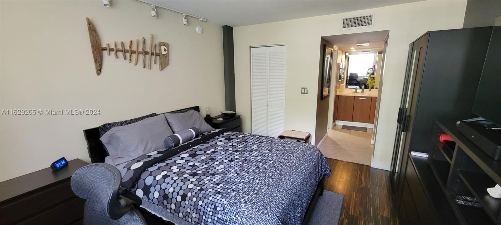 Real estate property located at 777 62nd St C300, Miami-dade, Nirvana Condo No Two Cond, Miami, FL