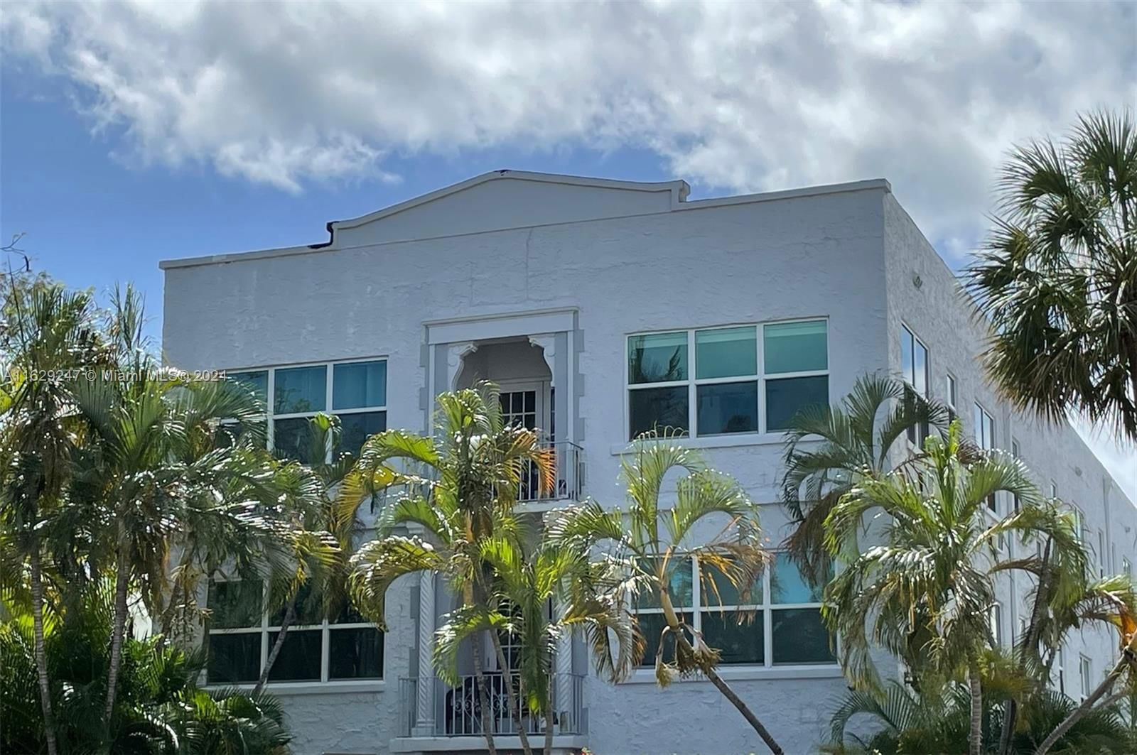Real estate property located at 1618 Michigan Ave #21, Miami-Dade County, THE MICHIGAN CONDO, Miami Beach, FL