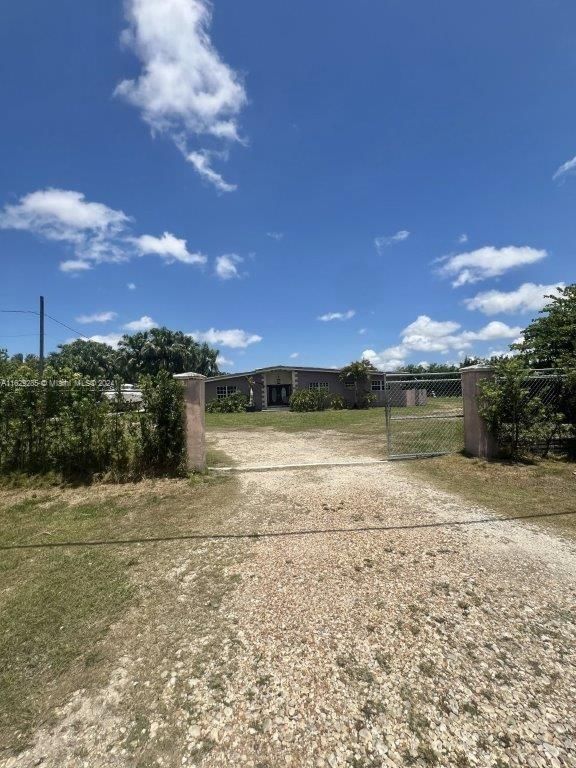 Real estate property located at 30905 194th Ave, Miami-Dade, 11 57 38 3.01 AC M/L, Homestead, FL