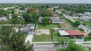Real estate property located at 10327 176th St, Miami-Dade County, DIXIE HEIGHTS GARDEN, Miami, FL