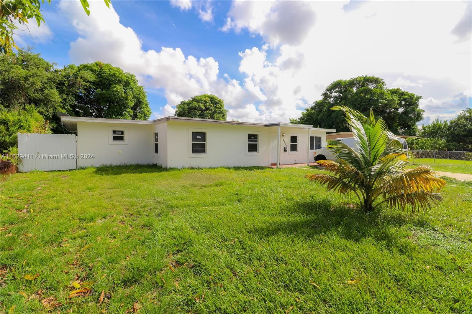 Real estate property located at 2510 160th St, Miami-Dade, BUNCHE PARK, Miami Gardens, FL