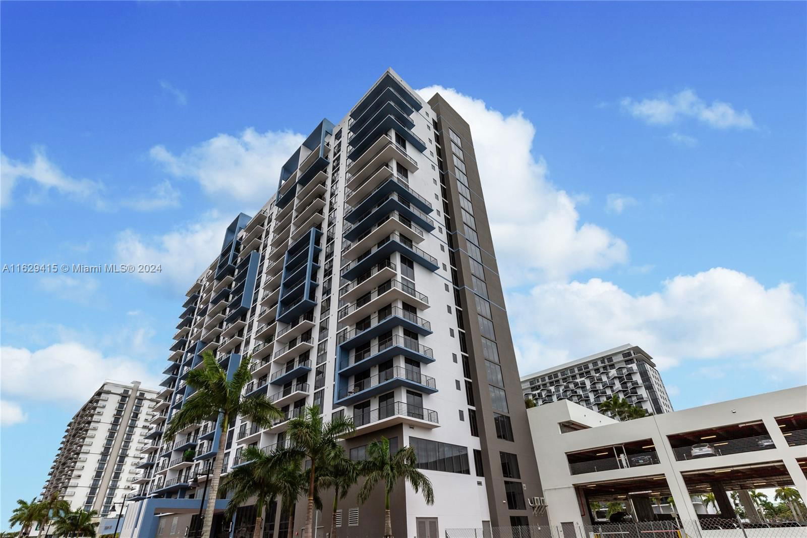 Real estate property located at 5350 84th Ave #818, Miami-Dade, 5350 PARK CONDO, Doral, FL