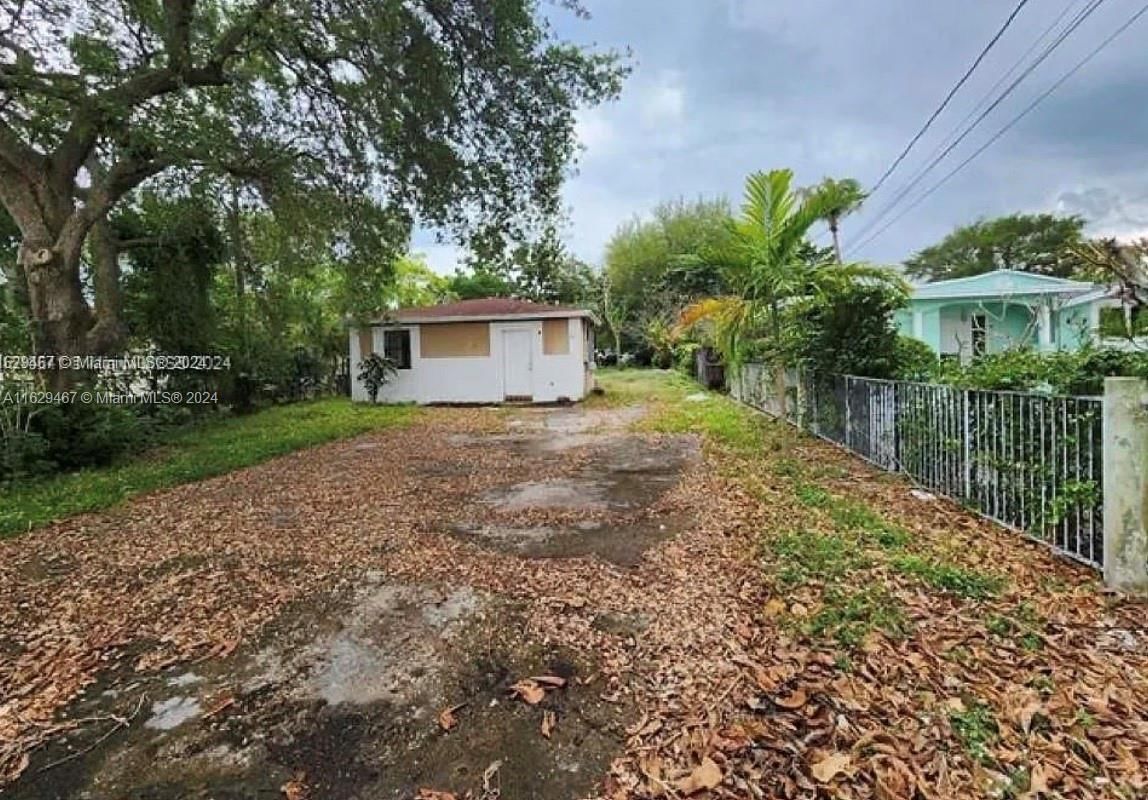 Real estate property located at 420 96th St, Miami-Dade, PINEWOOD PARK PL AMD 2ND, Miami, FL