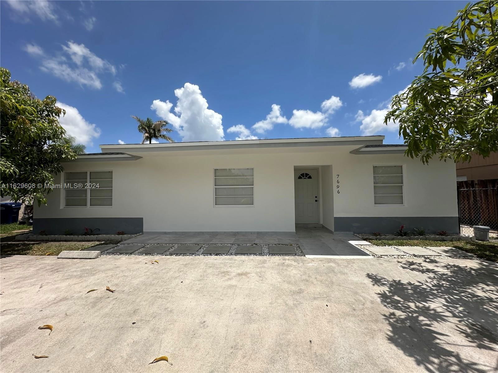 Real estate property located at 7696 7th St, Broward County, NORTH LAUDERDALE VILLAGE, North Lauderdale, FL