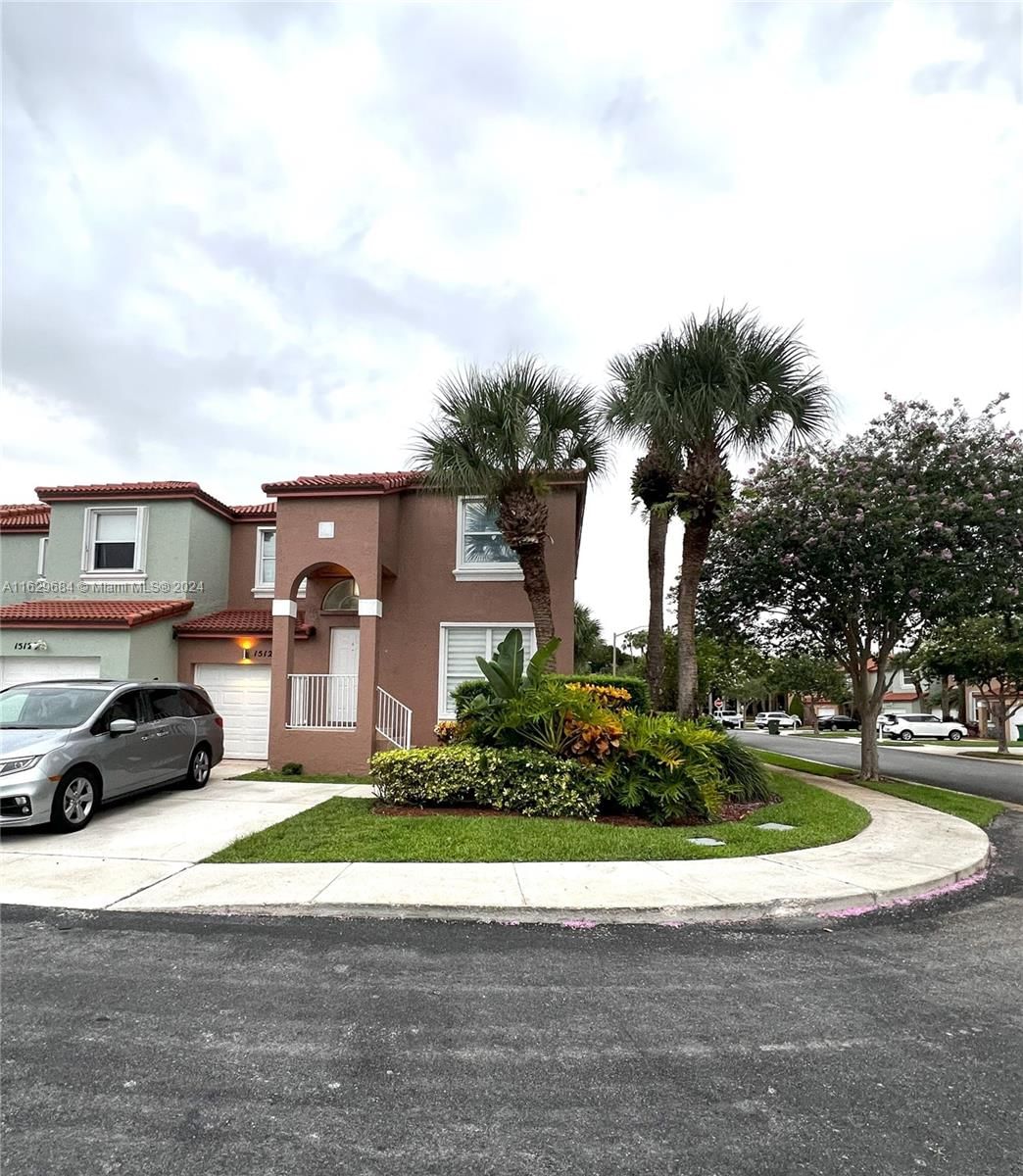 Real estate property located at 15128 8th St #15128, Broward, TOWNGATE, Pembroke Pines, FL