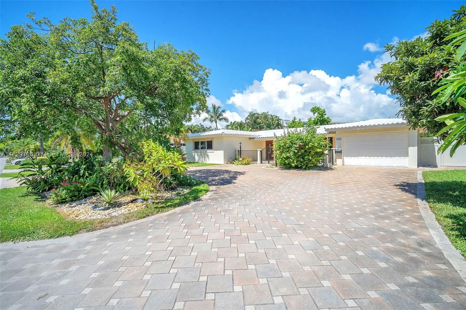 Real estate property located at 4821 26th Ave, Broward, GOLF ESTATES, Fort Lauderdale, FL