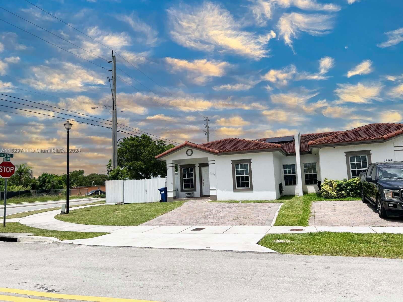 Real estate property located at 21570 123rd Ct, Miami-Dade County, DE CAYON SUBDIVISION, Miami, FL