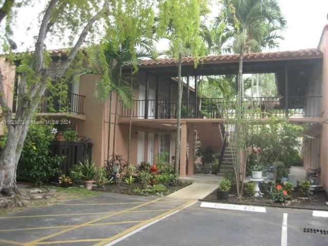 Real estate property located at 10832 KENDALL DR U-4, Miami-Dade, SPANISH TRACE CONDO, Miami, FL