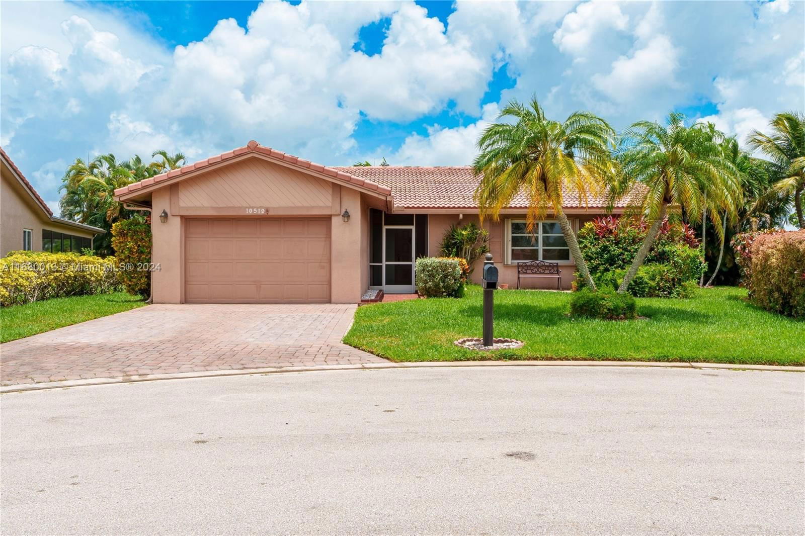 Real estate property located at 10519 71st St, Broward, WESTWOOD COMMUNITY 7, Tamarac, FL