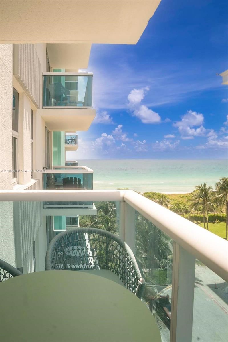 Real estate property located at 9201 Collins Ave #723, Miami-Dade, THE WAVERLY AT SURFSIDE B, Surfside, FL