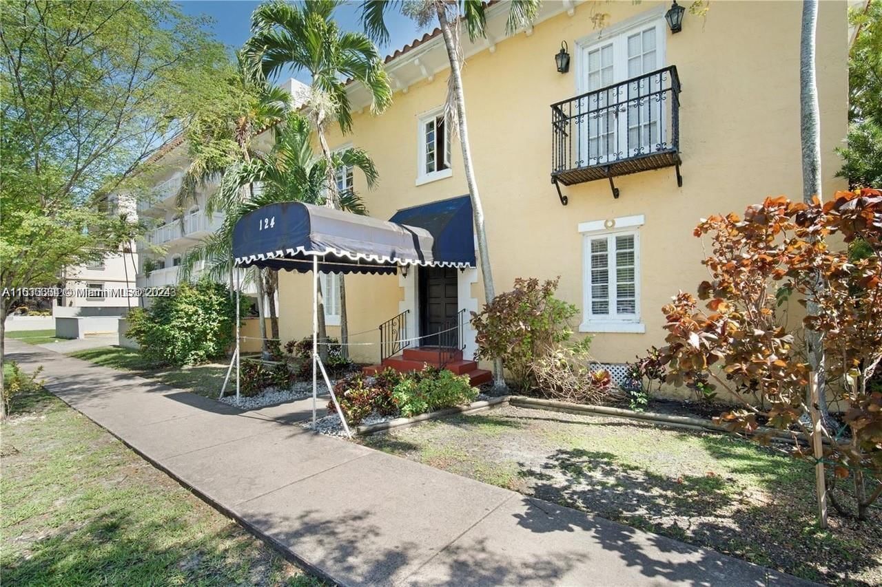 Real estate property located at 124 Mendoza Ave #3, Miami-Dade, MENDOZA CONDO, Coral Gables, FL