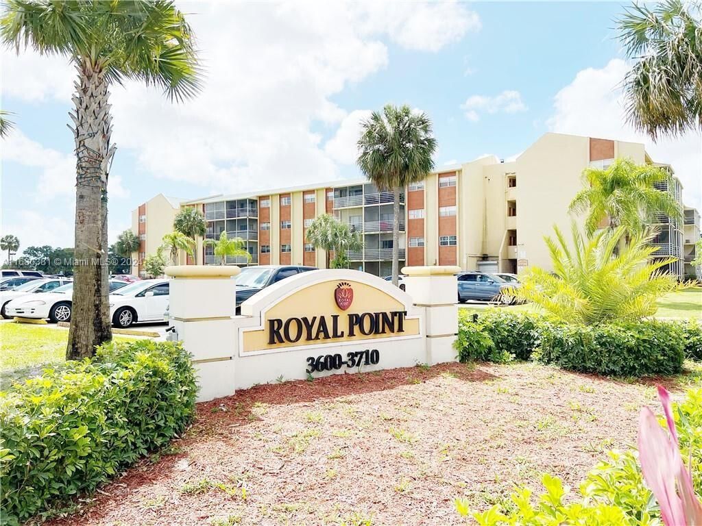 Real estate property located at 3610 21st St #313, Broward County, SUNSET HILLS I CONDOMINIU, Lauderdale Lakes, FL