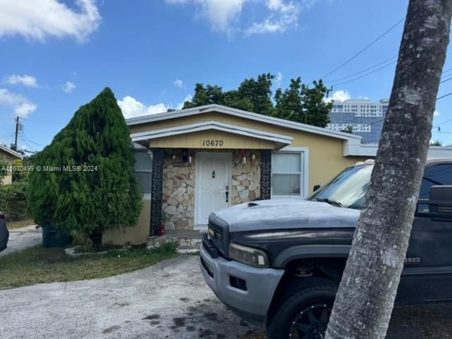 Real estate property located at 10670 4th St, Miami-Dade County, RICHARDSON-KELLETT LAND C, Sweetwater, FL