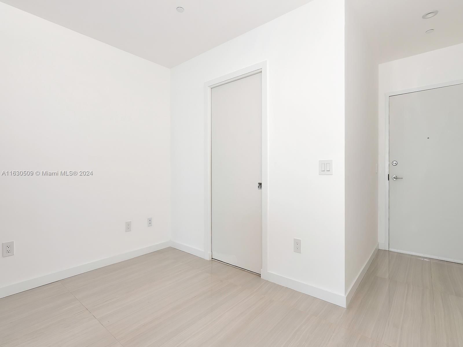 Real estate property located at 480 31st St #2203, Miami-dade, Gran Paraiso, Miami, FL