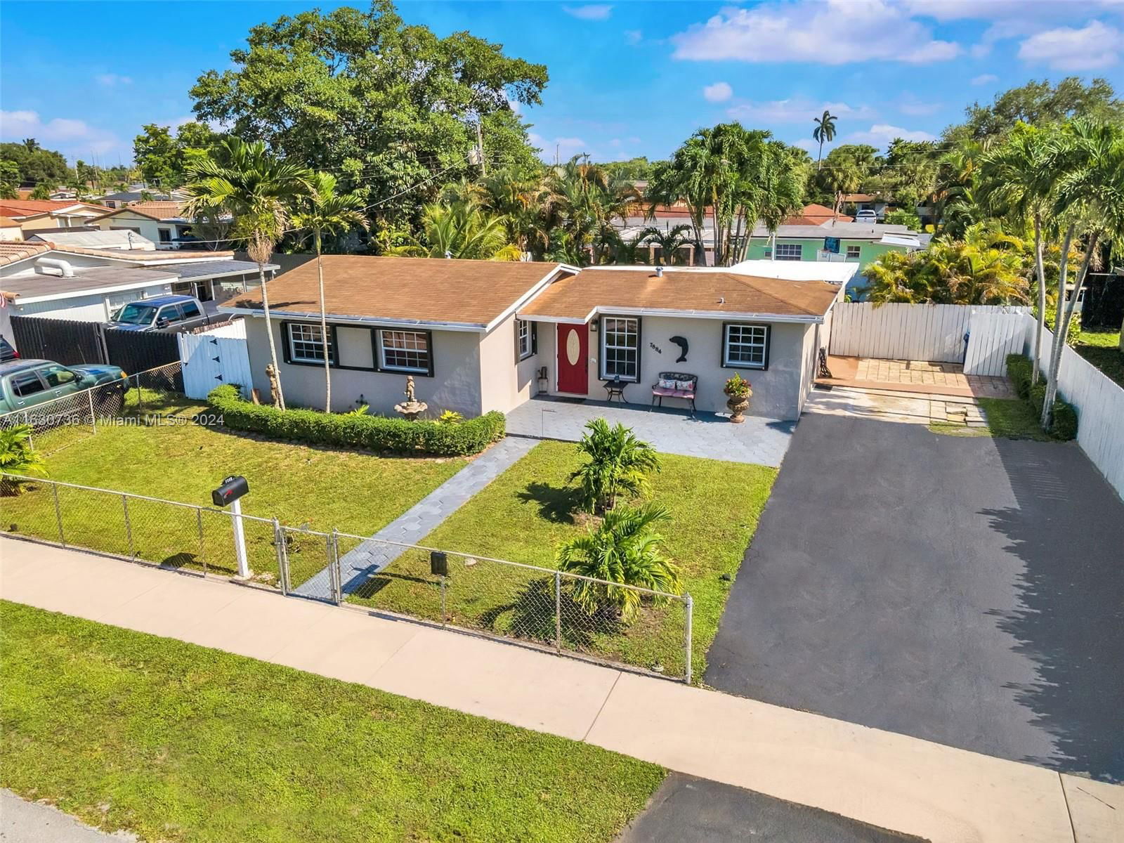 Real estate property located at 7884 175th St, Miami-Dade, PALM SPRINGS NORTH SEC B, Hialeah, FL