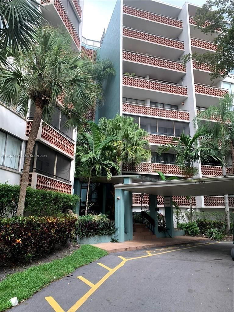 Real estate property located at 4222 Inverrary Blvd #4814, Broward County, INVERRARY GARDENS CONDO I, Lauderhill, FL