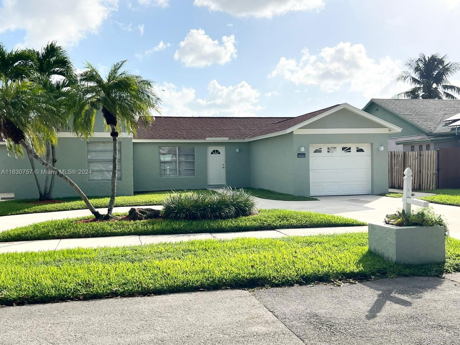Real estate property located at 15632 142nd Ct, Miami-Dade County, R J KATZ SUB, Miami, FL