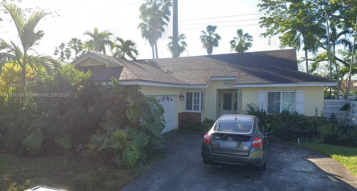 Real estate property located at 13878 151st Ln, Miami-Dade, COUNTRY WALK PATIO HOMES, Miami, FL