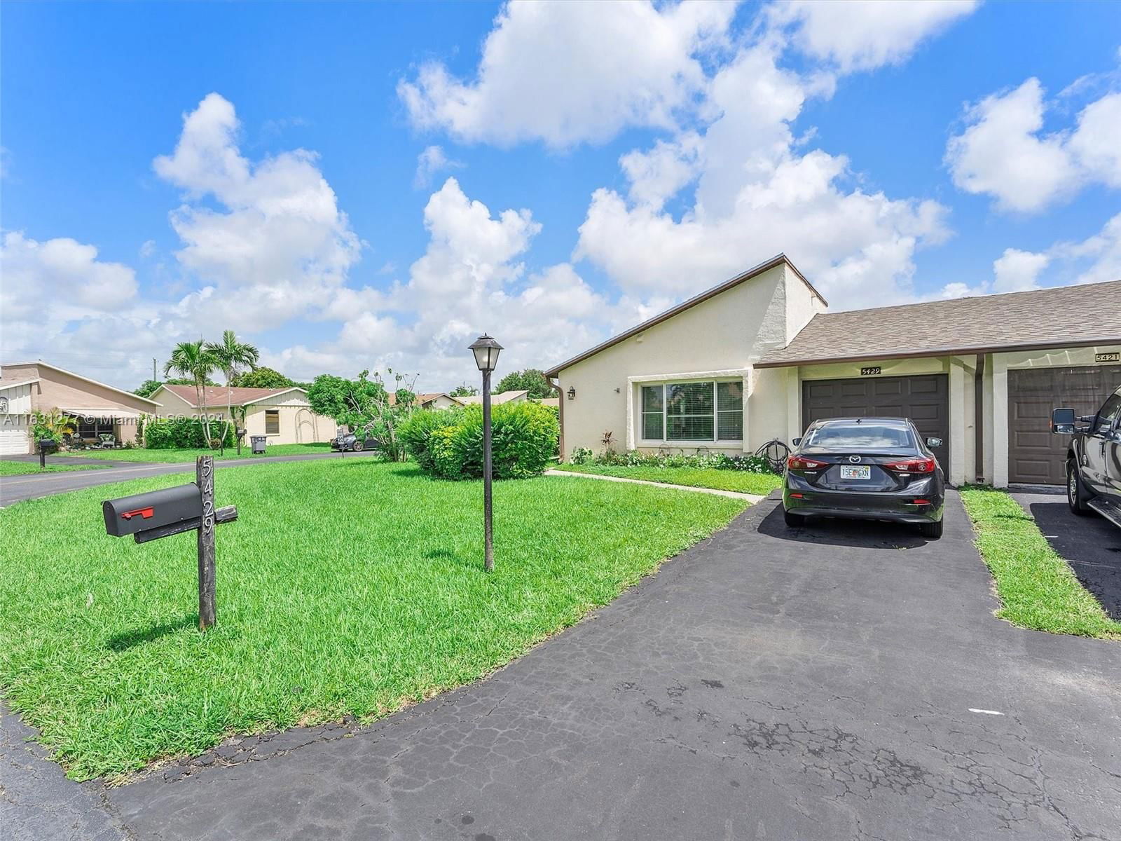 Real estate property located at 5429 Mirror Lakes Blvd, Palm Beach, MIRROR LAKES, Boynton Beach, FL