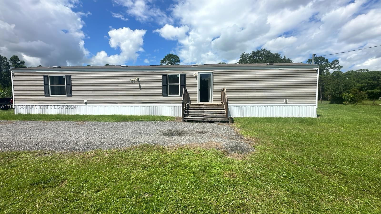 Real estate property located at 3850 Pionneer 10th St, Hendry, PIONEER PLANT UNREC SEC 2, Clewiston, FL