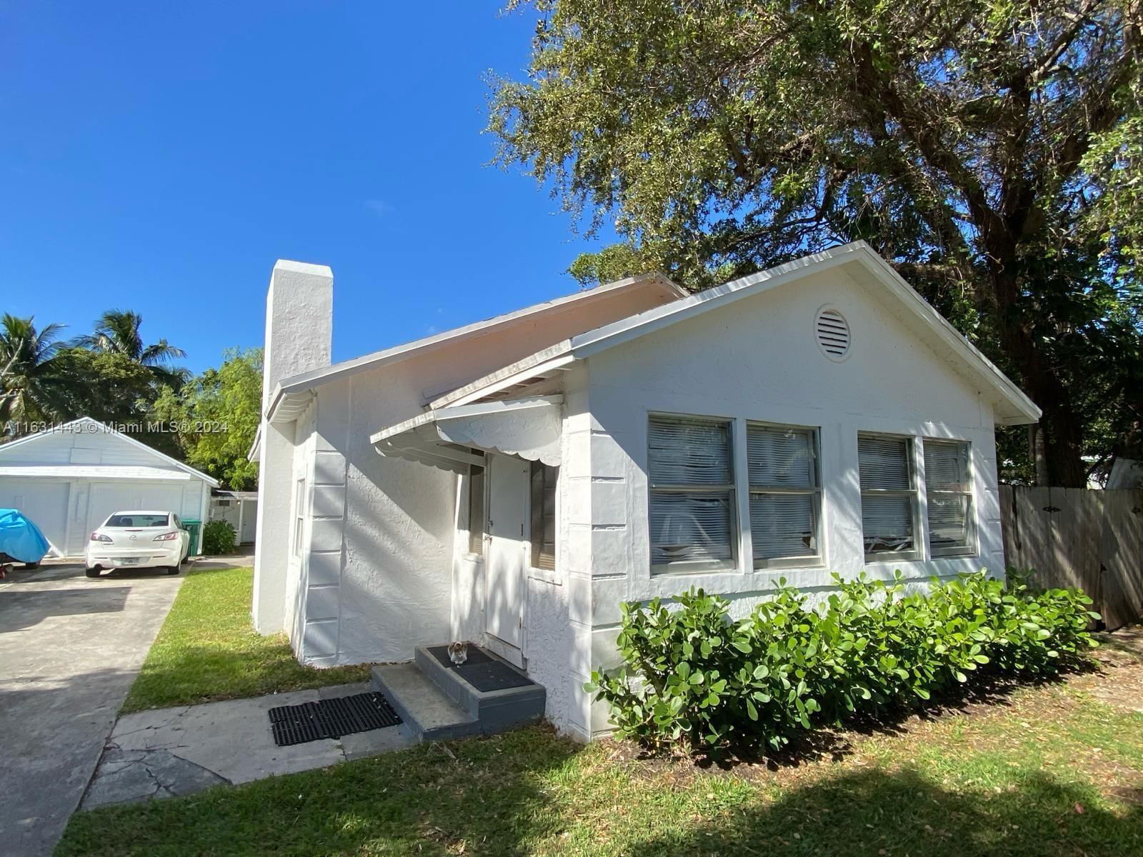 Real estate property located at 8982 5TH AVE, Miami-Dade, PL OF HOME ACRES, El Portal, FL