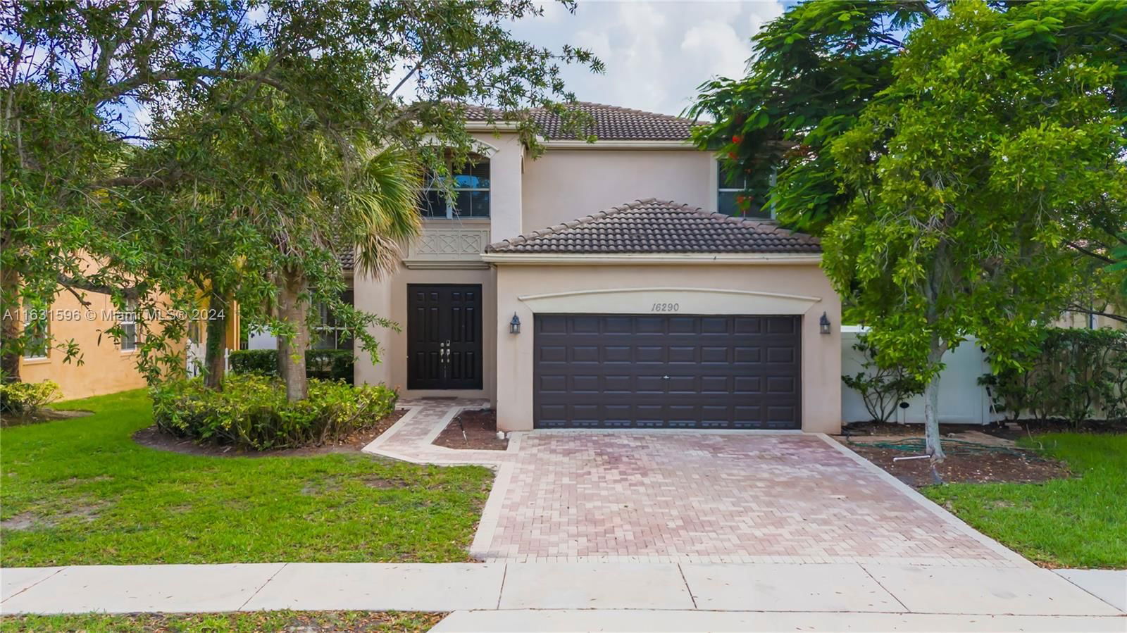 Real estate property located at 16290 49th Ct, Broward, RIVIERA ISLES II, Miramar, FL