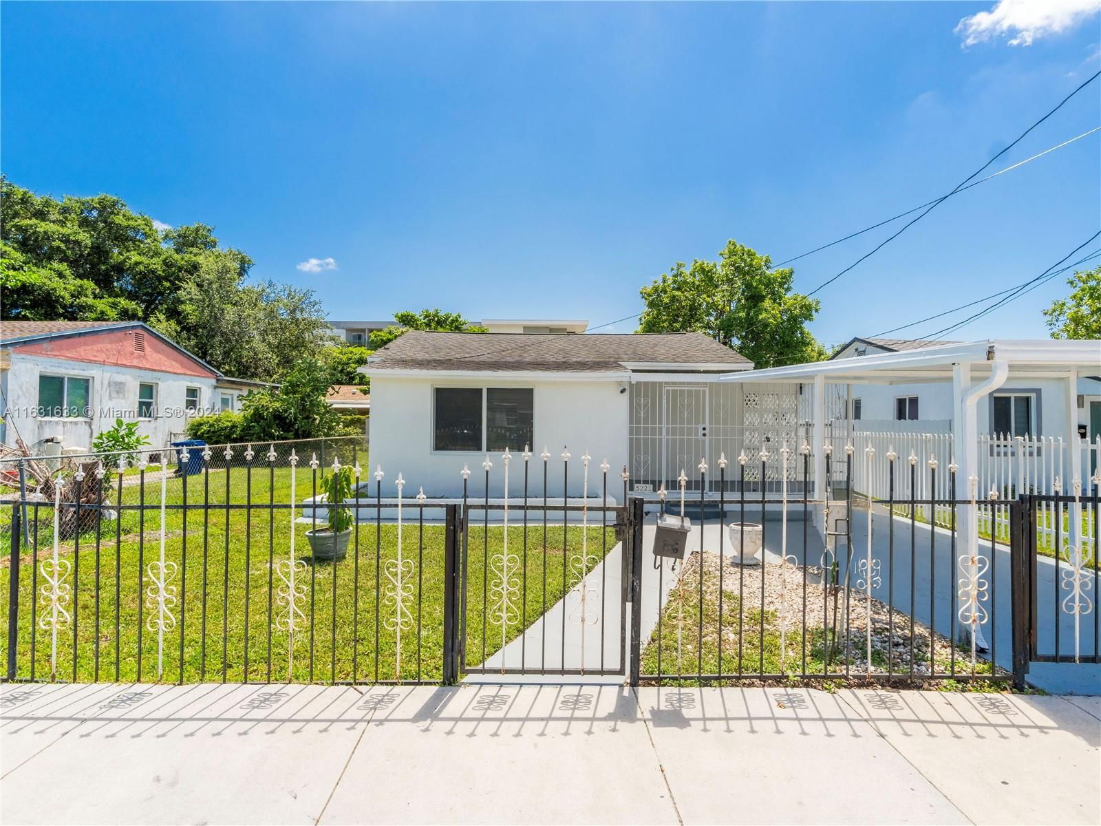 Real estate property located at 5221 24th Ct, Miami-Dade County, Glenwood Heights Add, Miami, FL