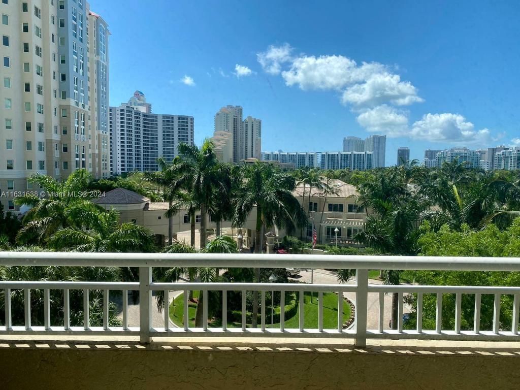 Real estate property located at 19501 Country Club Dr #507, Miami-Dade, TURNBERRY ON THE GREEN CO, Aventura, FL