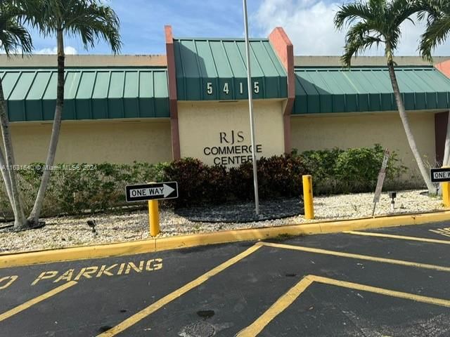 Real estate property located at 5415 15th St #16, Broward, Margate, FL