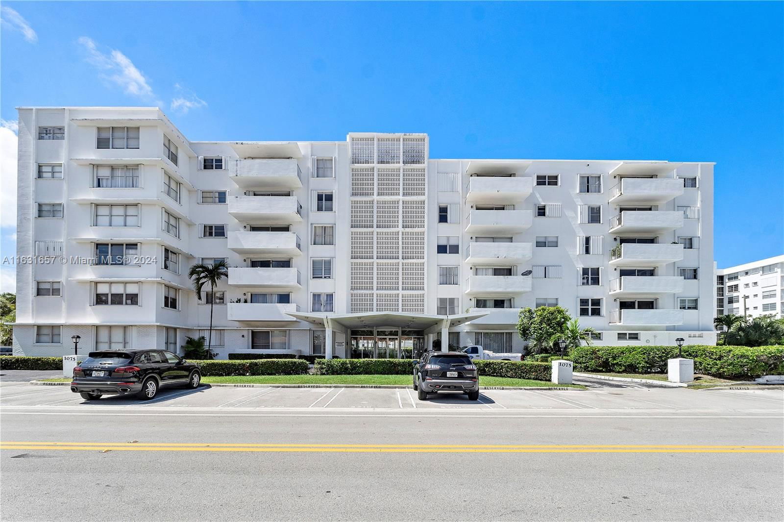 Real estate property located at 1075 92nd St #201, Miami-Dade, BERKSHIRE HOUSE CONDO, Bay Harbor Islands, FL