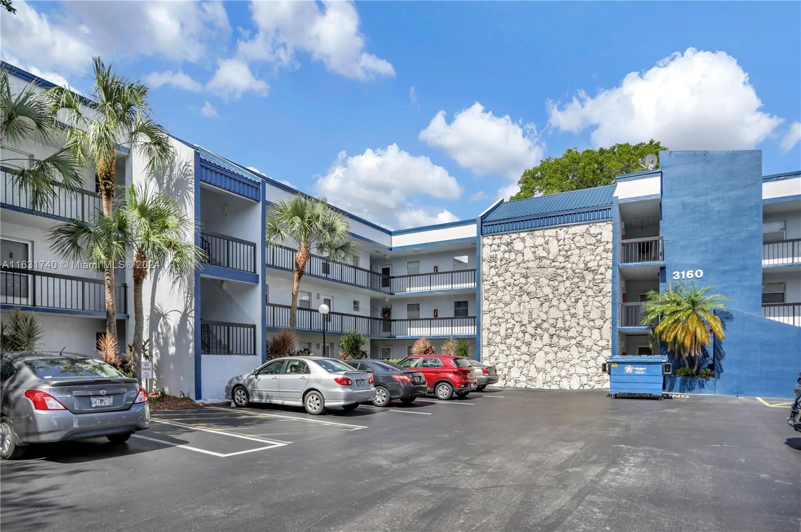 Real estate property located at 3160 Holiday Springs Blvd #7-104, Broward, HOLIDAY SPRINGS VILLAGE 1, Margate, FL