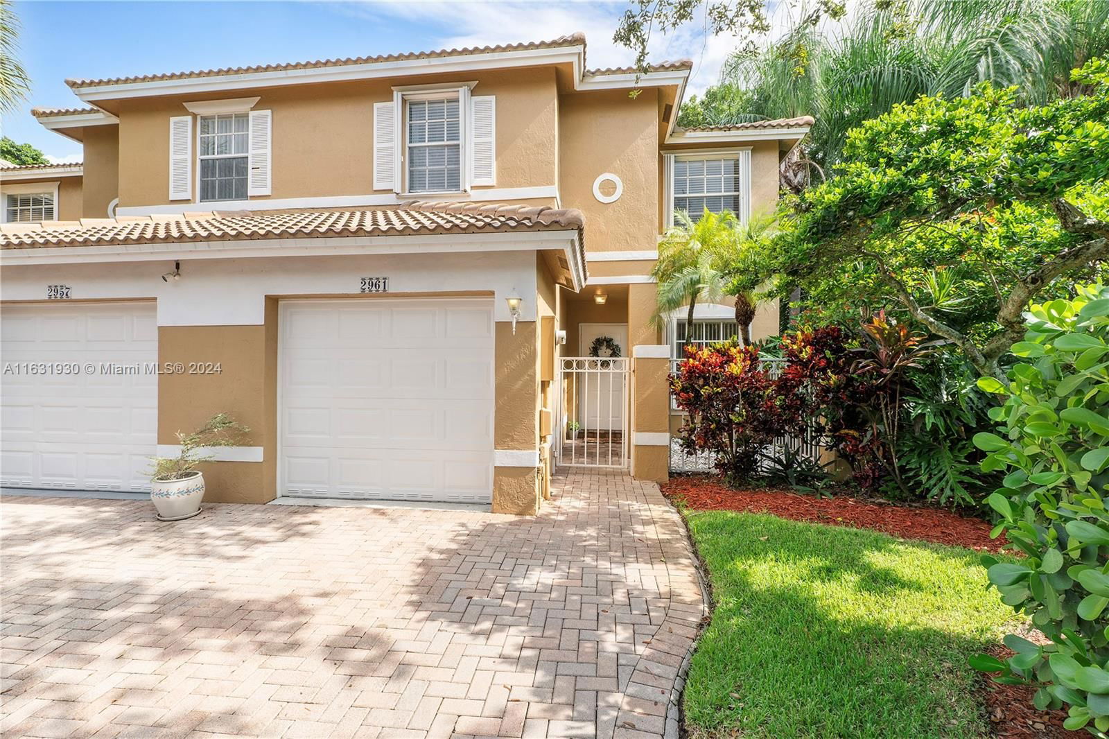 Real estate property located at 2961 99th Ter, Broward, WATERFORD CROSSINGS, Sunrise, FL