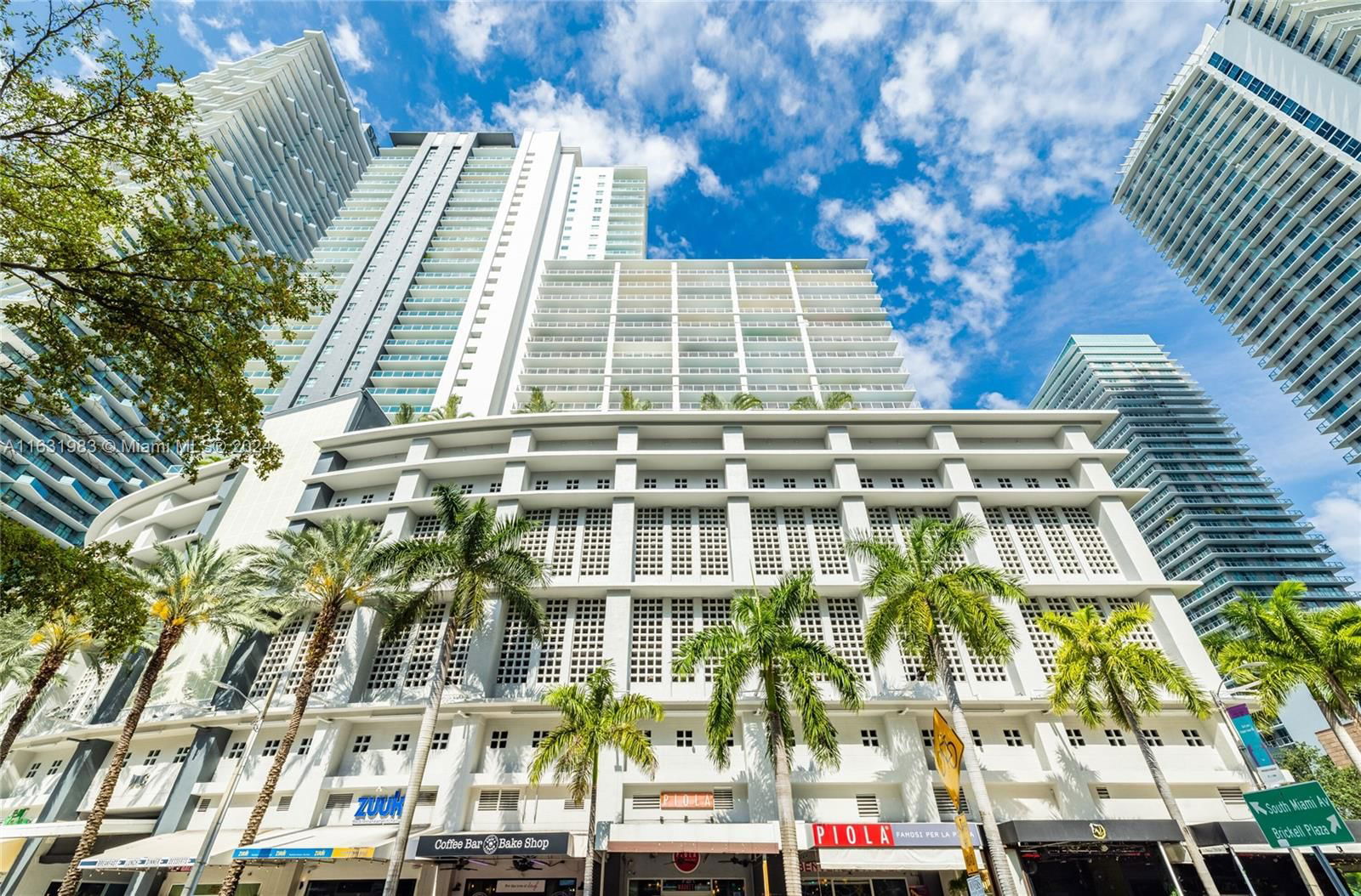 Real estate property located at 1250 Miami Ave #2205, Miami-Dade, VUE AT BRICKELL CONDO, Miami, FL