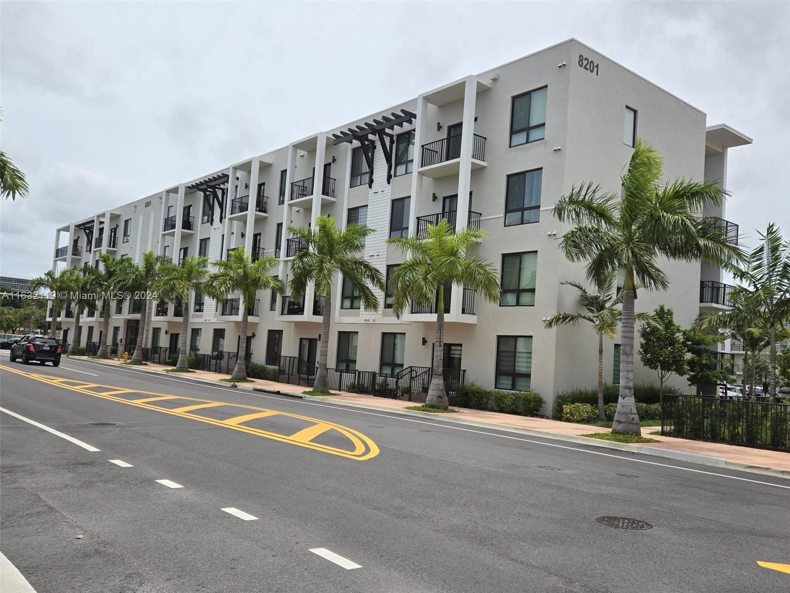 Real estate property located at 8201 41st St D-407, Miami-Dade, DOWNTOWN DORAL SOUTH PHAS, Doral, FL