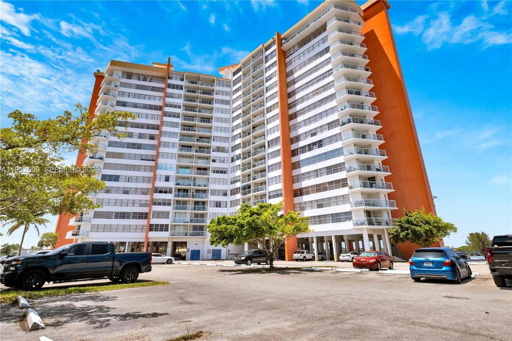 Real estate property located at 1351 Miami Gardens Dr #722E, Miami-dade, Buckley Towers Condo - Ea, Miami, FL