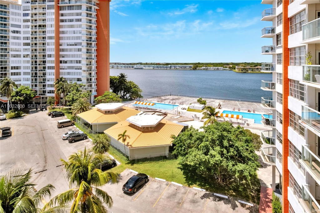 Real estate property located at 1351 Miami Gardens Dr #722E, Miami-dade, Buckley Towers Condo - Ea, Miami, FL