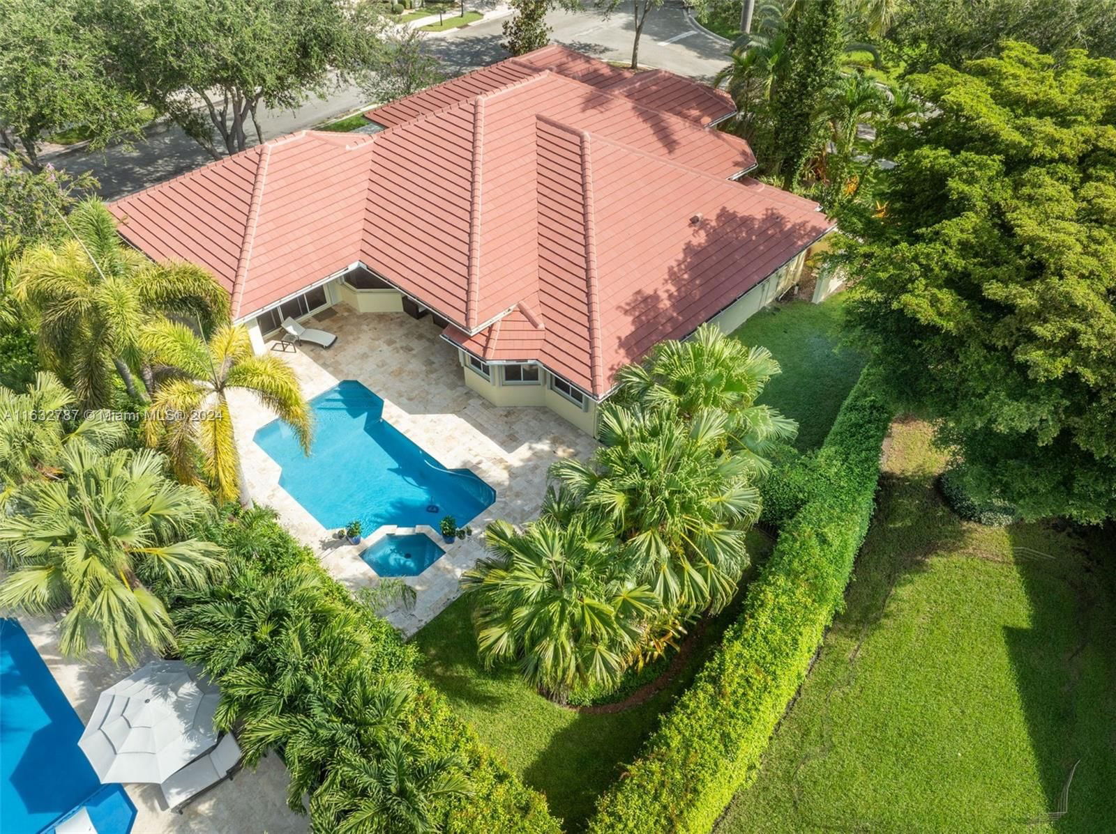 Real estate property located at 1562 Island Way, Broward, SECTOR 6 EAST, Weston, FL