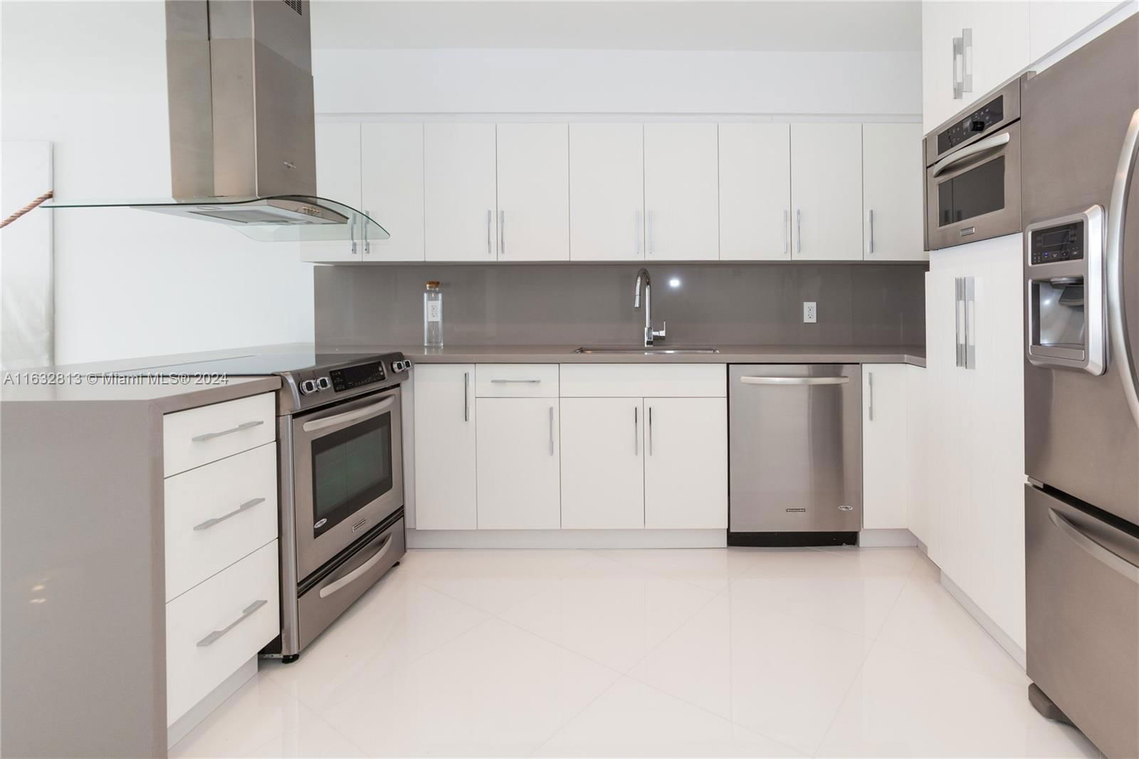 Real estate property located at 5161 Collins Ave #1718, Miami-dade, Seacoast 5151 Condo, Miami Beach, FL