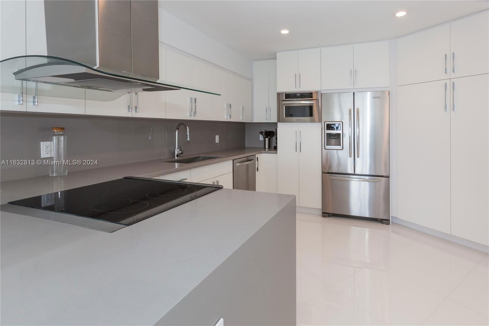 Real estate property located at 5161 Collins Ave #1718, Miami-dade, Seacoast 5151 Condo, Miami Beach, FL