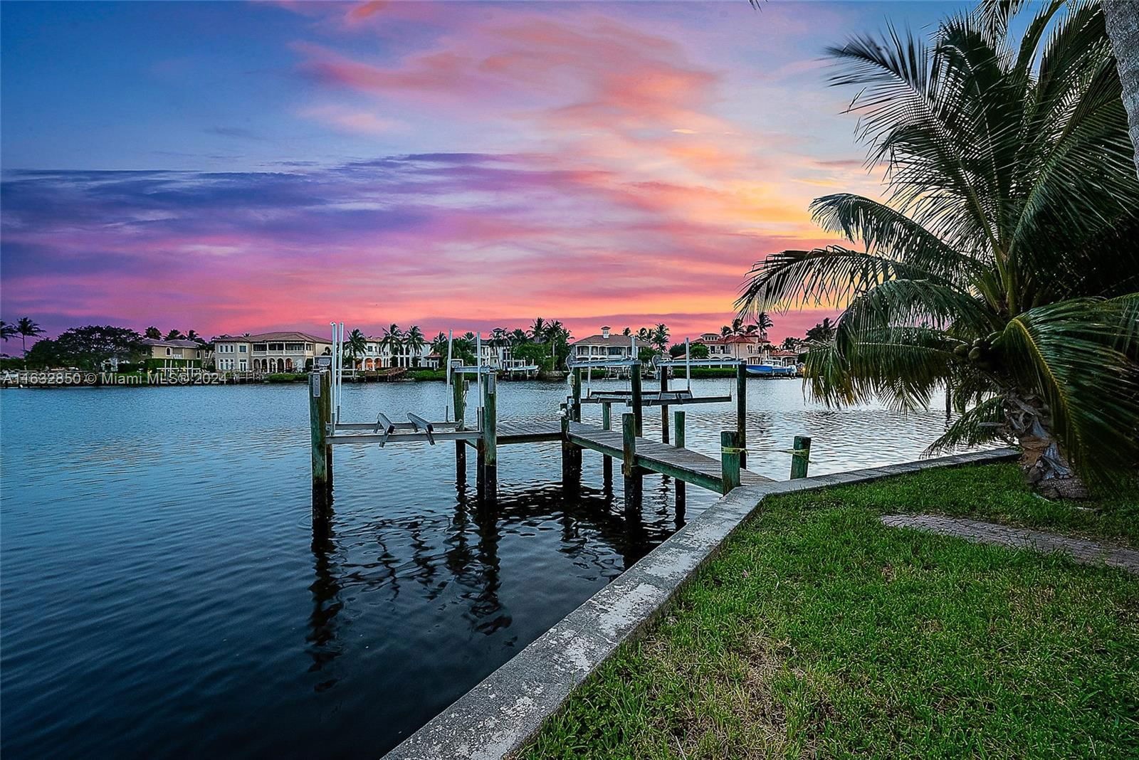 Real estate property located at 9175 Cove Point St, Martin, Cove Point, Jupiter, FL