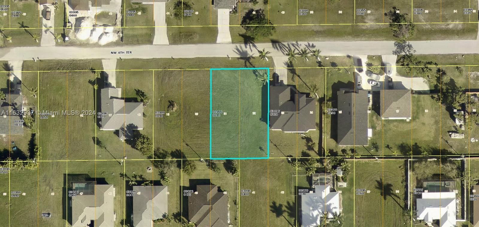 Real estate property located at 2718 4th Ter, Lee, Cape Coral, Cape Coral, FL