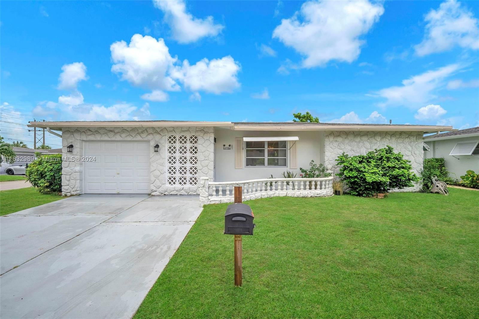 Real estate property located at 6995 12th St, Broward, PARADISE GARDENS SEC 3, Margate, FL