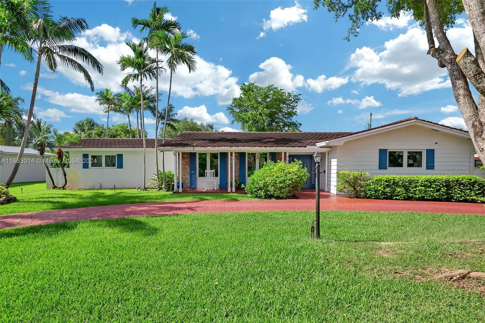 Real estate property located at 8260 145th St, Miami-Dade, MANGOWOOD PARK, Palmetto Bay, FL