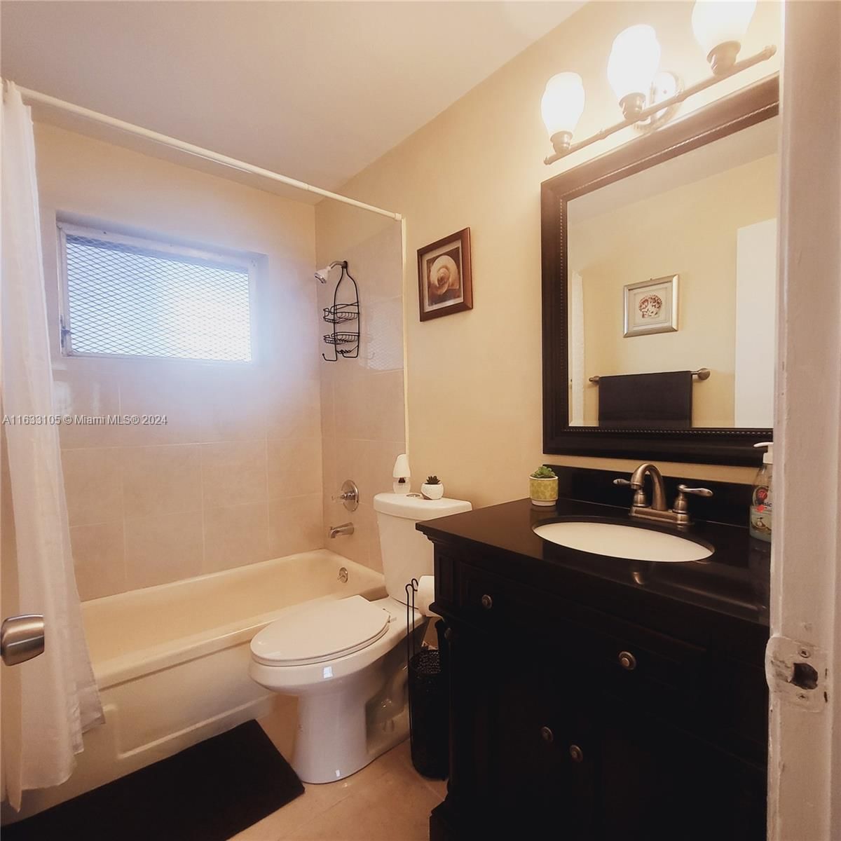 Real estate property located at 4740 10th Ct #210, Broward, Lake Park Gardens 7 Inc C, Plantation, FL