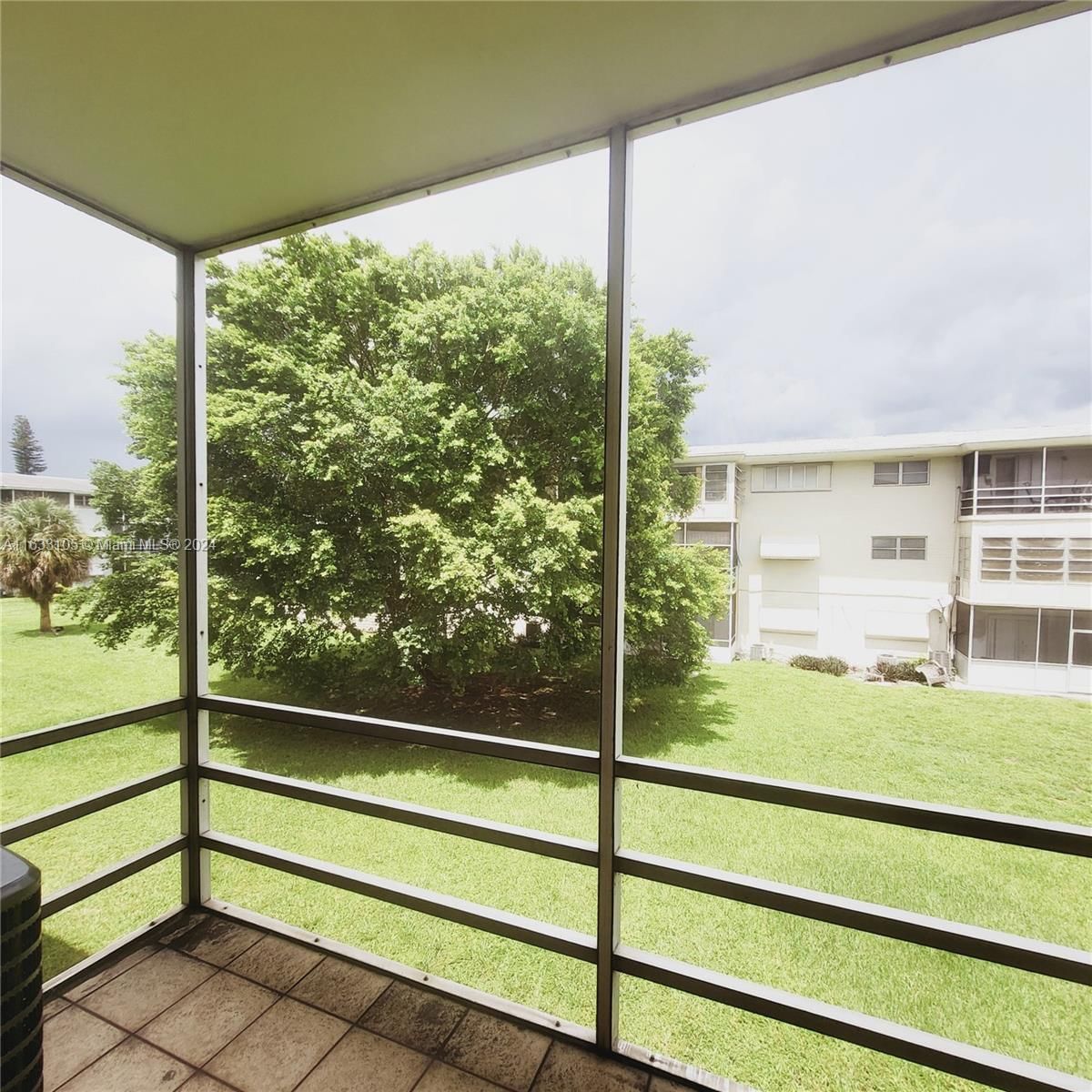 Real estate property located at 4740 10th Ct #210, Broward, Lake Park Gardens 7 Inc C, Plantation, FL